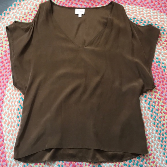 Parker Cold Shoulder Blouse Olive Small - Picture 2 of 3